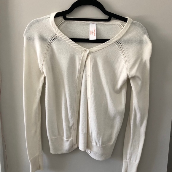 White Cardigan - Picture 1 of 1